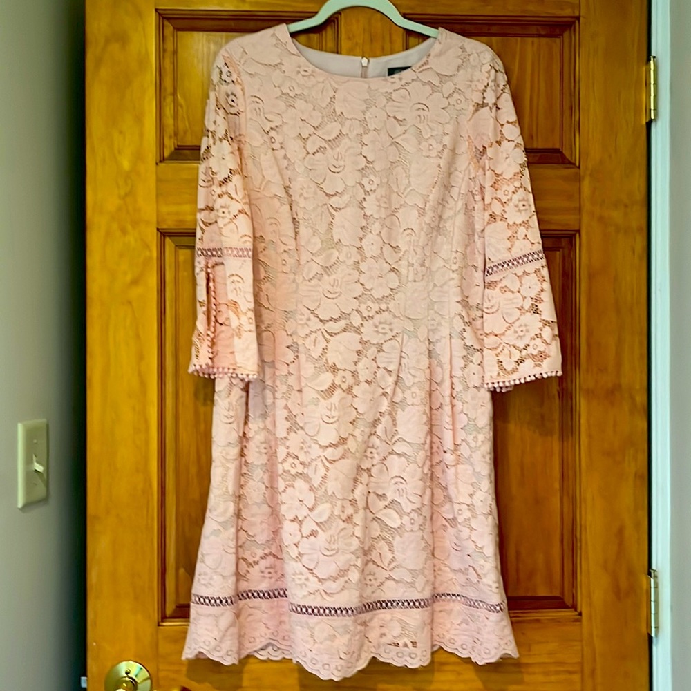 NWT Vince Camuto Lace fit and flare dress. Size 12.color blush